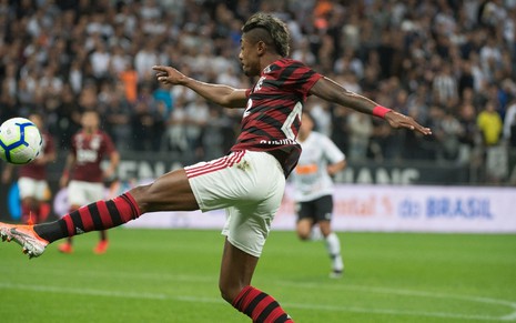 O atacante Bruno Henrique em ação pelo Flamengo; Rubro-Negro enfrenta o Atlético-MG no Brasileirão - ALEXANDRE VIDAL/FLAMENGO