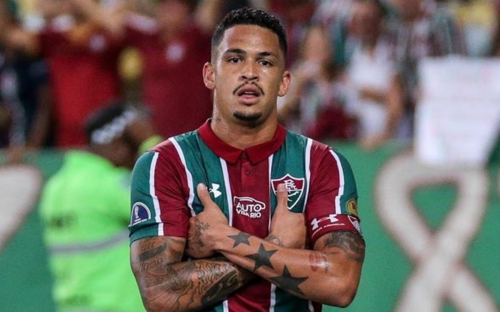 O atacante Luciano comemora gol do Fluminense; Tricolor carioca visita o Bahia pelo Brasileirão - LUCAS MERÇON/FLUMINENSE