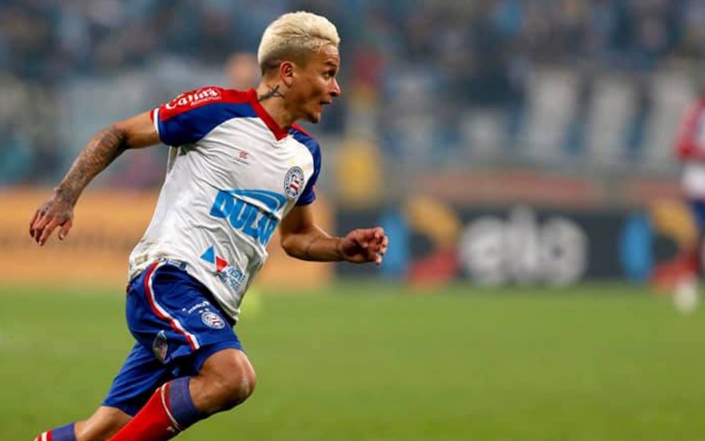 Artur em ação pelo Bahia, que enfrenta o Santos neste sábado (13) pelo Campeonato Brasileiro - FELIPE OLIVEIRA/EC BAHIA