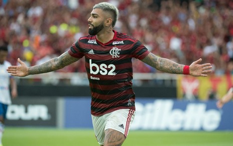 O atacante Gabigol comemora gol pelo Flamengo: a equipe enfrenta o CSA pelo Brasileirão - ALEXANDRE VIDAL/FLAMENGO