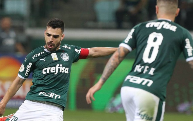 De folga do Brasileirão, o Palmeiras de Bruno Henrique (à esq.) e Zé Rafael enfrenta o Guarani hoje (3) - CESAR GRECO/AG. PALMEIRAS
