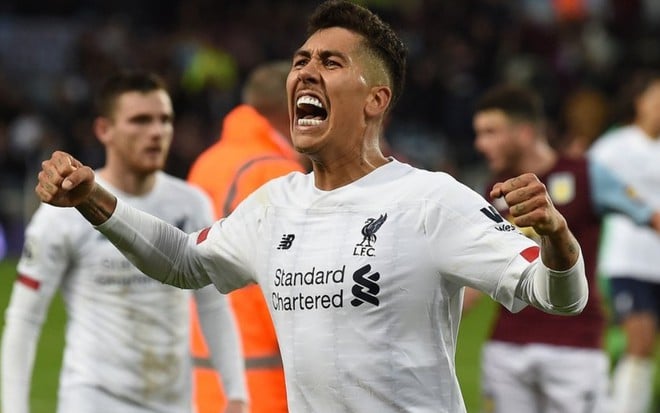 O brasileiro Roberto Firmino, do Liverpool, comemora gol marcado na Premier League