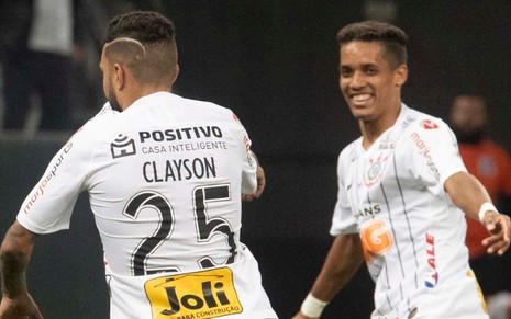 Clayson e Pedrinho foram os autores dos dois gols do Corinthians na vitória contra o Montevideo Wanderers - DIVULGAÇÃO/CORINTHIANS