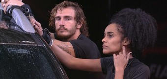 Gabriela e Alan na prova de resistência do Big Brother Brasil 19: vale a liderança e a imunidade - REPRODUÇÃO/TV GLOBO