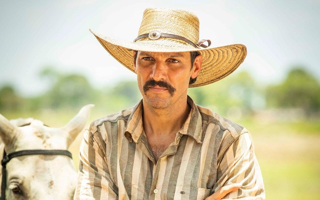 Guito caracterizado como Tibério em foto de divulgação da novela Pantanal - TV GLOBO/JOÃO MIGUEL JÚNIOR