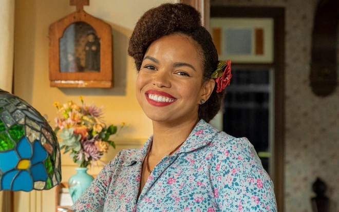 Jeniffer Nascimento como Dita na novela Êta Mundo Melhor! - DIVULGAÇÃO/TV GLOBO