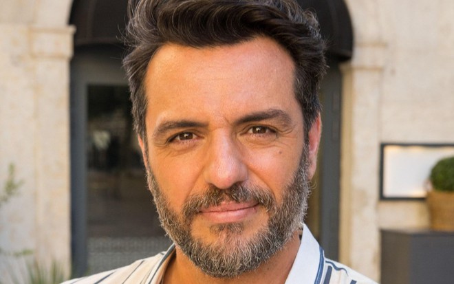 Rodrigo Lombardi interpreta Moretti na novela Travessia - ADRIANO FAGUNDES/TV GLOBO
