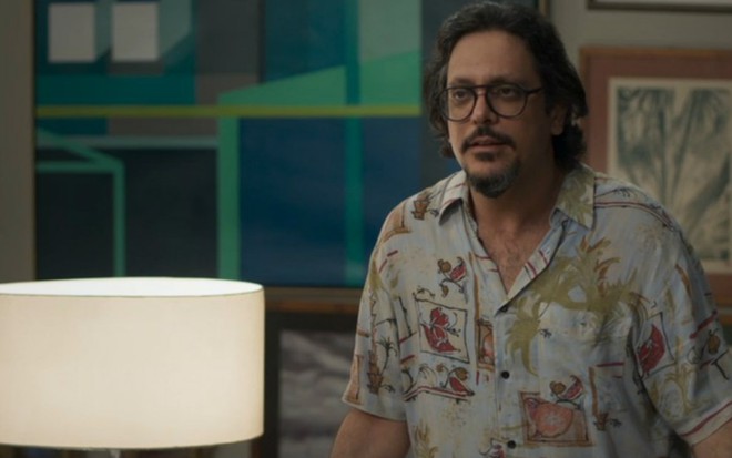 O ator Lucio Mauro Filho em cena como Mario na novela Bom Sucesso