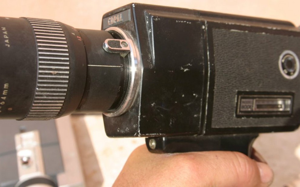 Câmera com tecnologia Super 8, com a qual telespectadores podiam gravar vídeos para a Globo - Reprodução