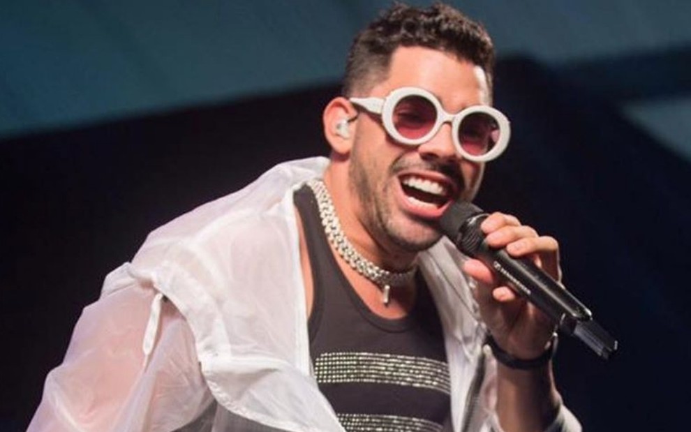 O cantor Gabriel Diniz durante show: artista morreu após queda de avião em Sergipe nesta segunda-feira (28) - REPRODUÇÃO/INSTAGRAM