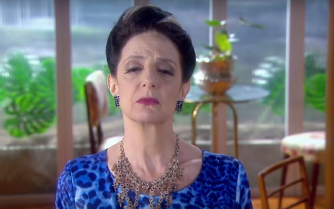 Clarice Niskier (Haydee) em Carinha de Anjo; megera será desmascarada pelo delegado - Reprodução/SBT