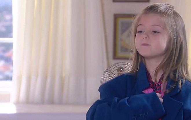 Lorena Queiróz (Dulce) em cena de Carinha de Anjo; garota interpretará príncipe em peça - Reprodução/SBT