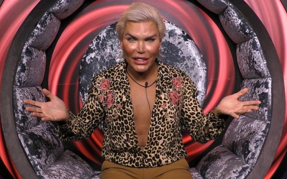 Rodrigo Alves, o Ken Humano, em depoimento no Celebrity Big Brother britânico: expulso por racismo - REPRODUÇÃO/CHANNEL 5