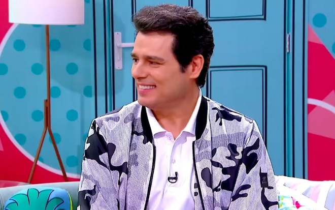 Celso Portiolli foi convidado do Programa da Maisa neste sábado (23): apresentador gosta de fazer imitações - REPRODUÇÃO/SBT