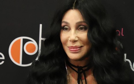 Cher chega para a estreia do musical da Broadway que lembra suas quase seis décadas de carreira - REPRODUÇÃO/FACEBOOK