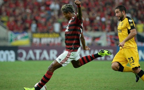 O atacante Bruno Henrique é destaque do Flamengo; jogo do time carioca será transmitido pelo Facebook - ALEXANDRE VIDAL/FLAMENGO