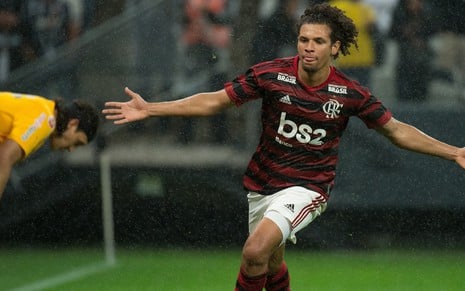 O meia William Arão comemora gol do Flamengo marcado contra Cássio, do Corinthians - ALEXANDRE VIDAL/FLAMENGO