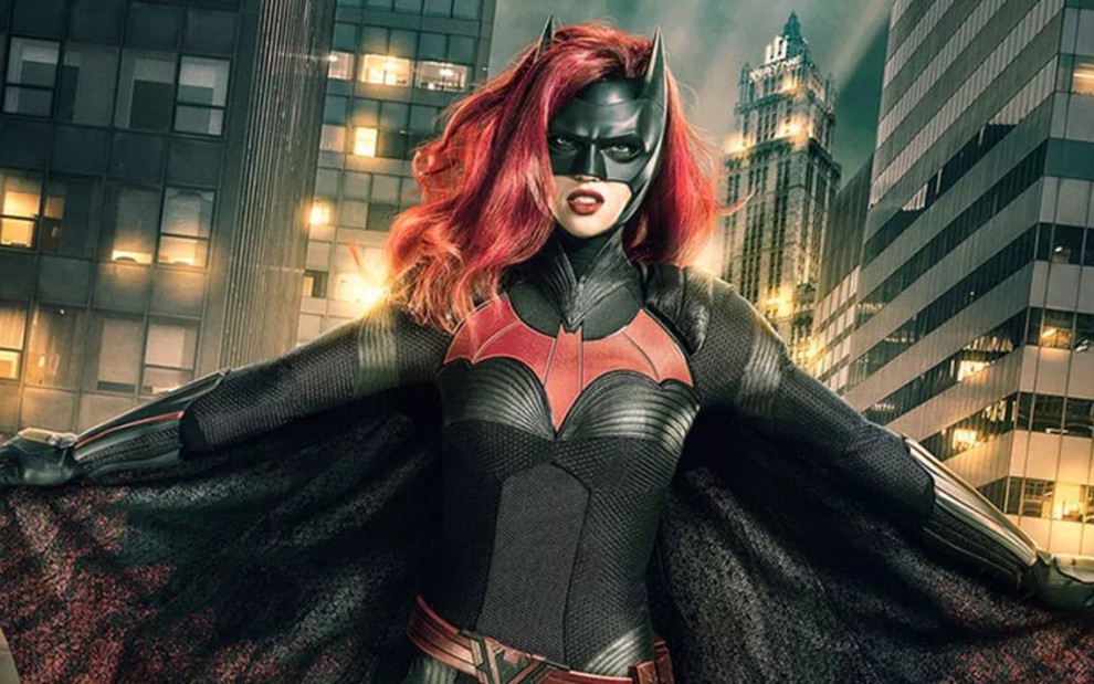 A atriz e DJ australiana Ruby Rose interpretará Batwoman em um episódio piloto sobre a heroína - Divulgação/CW