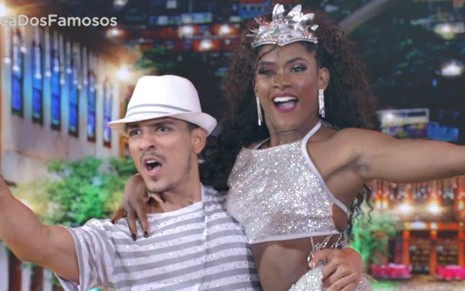 O venezuelano Elias Ustariz e a mineira Erika Januza deram show no samba e lideraram na Dança dos Famosos - Reprodução/TV Globo