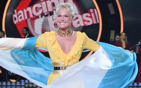 A apresentadora Xuxa Meneghel posa no cenário de Dancing Brasil: temporada com crianças em 2019? - BLAD MENEGHEL/RECORD