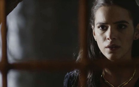 Catarina (Bruna Marquezine) será flagrada ao tentar matar Delano (Jaedson Bahia) em Deus Salve o Rei - Reprodução/TV Globo