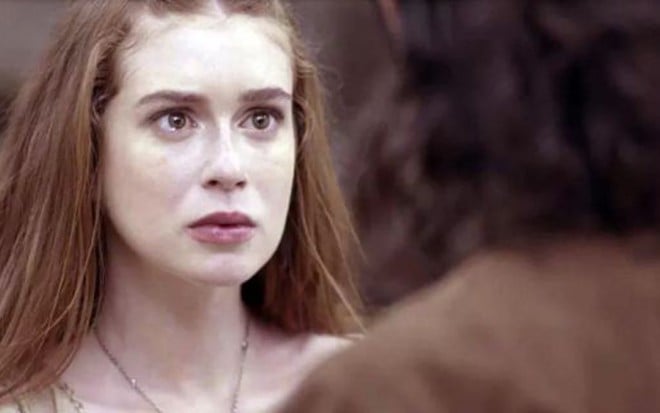 Marina Ruy Barbosa (Amália) em cena de Deus Salve o Rei; mocinha será vítima de bruxaria - Reprodução/TV Globo