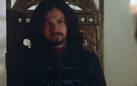 Afonso (Romulo Estrela) ficará chocado com planos da princesa de Artena em Deus Salve o Rei - Reprodução/TV Globo