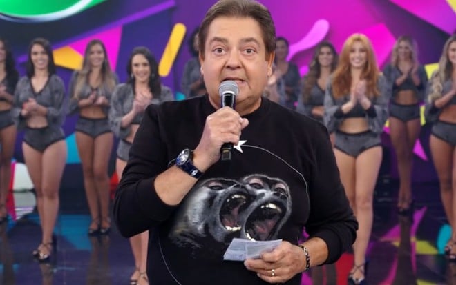 Faustão - Faustão surpreende anunciante e faz merchandising virar ... : Renatinho afirma que brincadeiras de faustão sobre ele ser mulherengo resultaram em divórcio com a esposa.