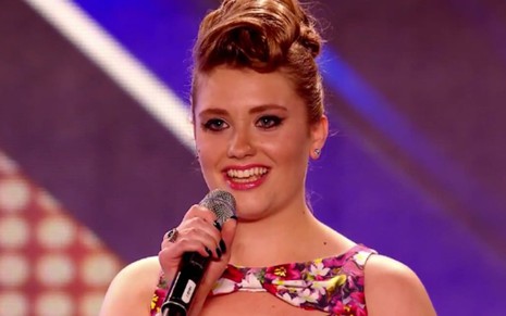 A cantora Ella Henderson durante apresentação na versão britânica do X Factor - Reprodução/The X Factor