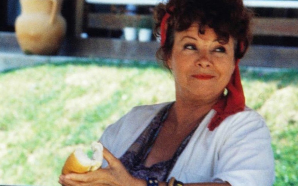 Eloísa Mafalda como a vendedora de sanduíches Manuela, de Mulheres de Areia (1993) - Divulgação/TV Globo