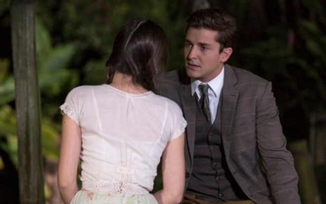 Romeu (Klebber Toledo) questiona sentimento de Mafalda (Camila Queiroz) - Ellen Soares/TV Globo