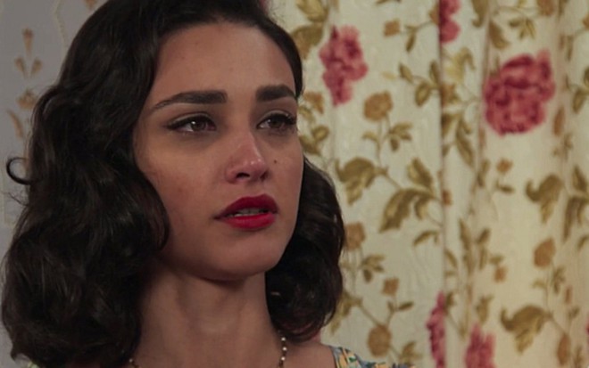 Débora Nascimento (Filomena) em cena de Eta Mundo Bom!, novela das seis da Globo - Reprodução/TV Globo