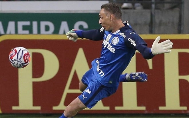 O goleiro Fernando Prass durante jogo do Palmeiras no Paulistão; campeonato em fase decisiva - DIVULGAÇÃO/PALMEIRAS