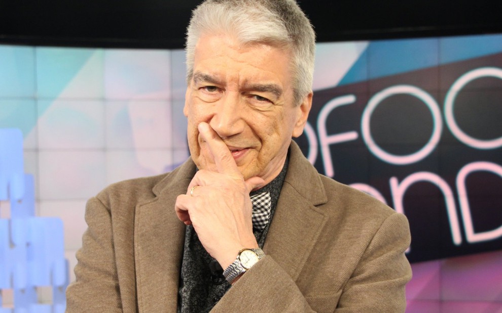 Décio Piccinini é um dos apresentadores do Fofocalizando, programa vespertino do SBT - Divulgação/SBT