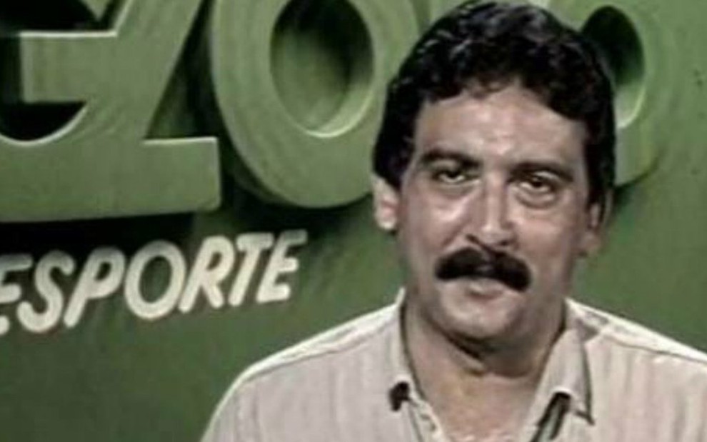 Galvão Bueno em 1986: bigodão estiloso e elogiado pela crítica, mas preterido pela Globo na Copa - Imagens: Reprodução/TV Globo