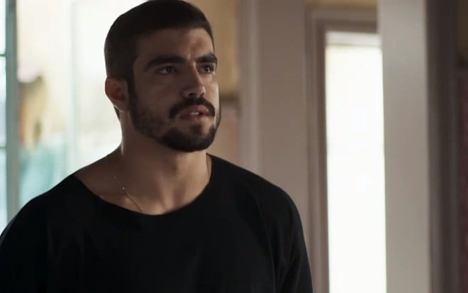 Rock (Caio Castro) em cena de A Dona do Pedaço, novela das nove da Globo