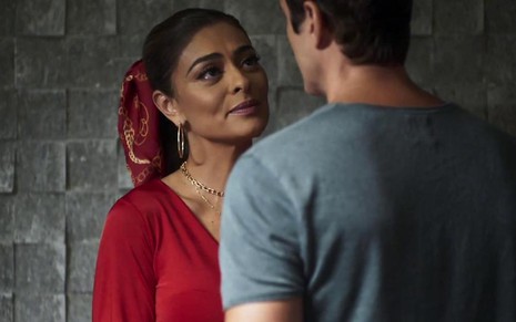 A atriz Juliana Paes contracena com Reynaldo Gianecchini na novela A Dona do Pedaço, da TV Globo