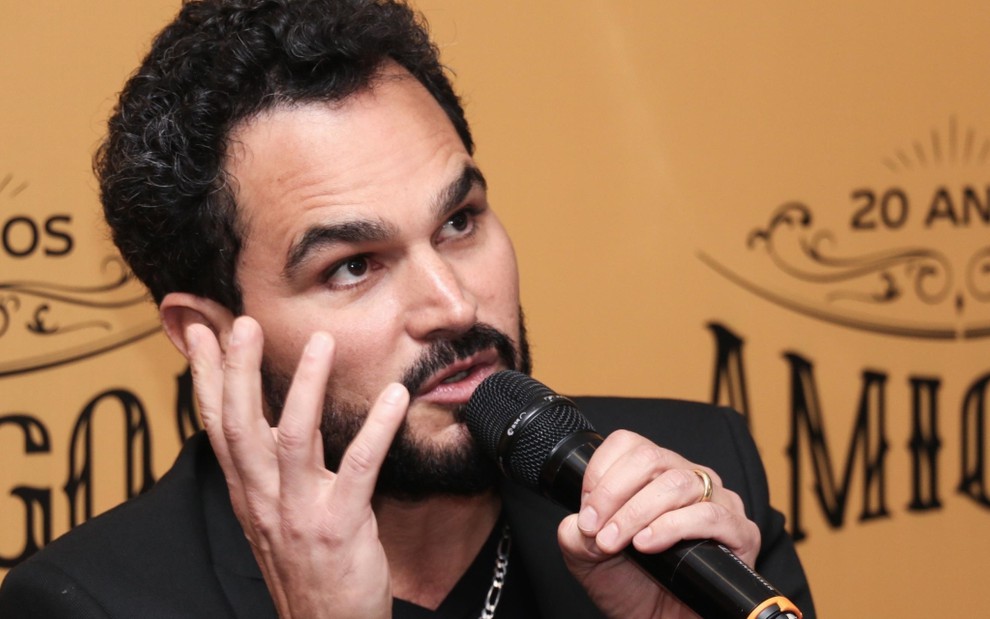 O cantor sertanejo Luciano Camargo na coletiva de apresentação do show de fim de ano Amigos - A História Continua, da Globo