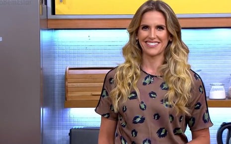 Mariana Ferrão no último programa Bem Estar que apresentou, na quarta-feira passada (13) - REPRODUÇÃO/TV GLOBO
