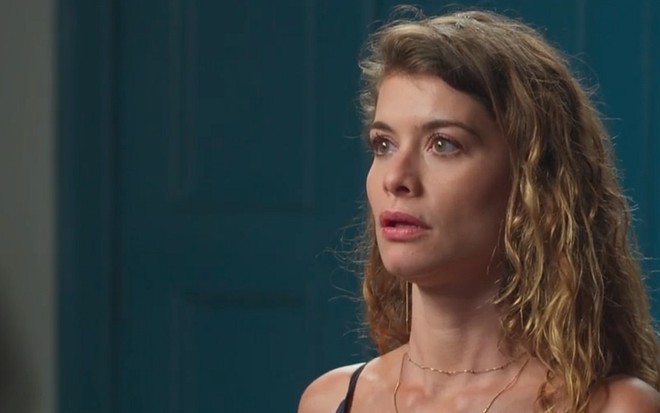 Isabel (Alinne Moraes) terá plano contra a inimiga descoberto em cena de Espelho da Vida - Reprodução/TV Globo