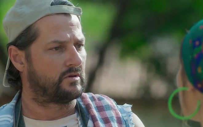 Nicolau (Marcelo Serrado) descobrirá que a mulher não quer mais engravidar em O Sétimo Guardião - Reprodução/TV Globo