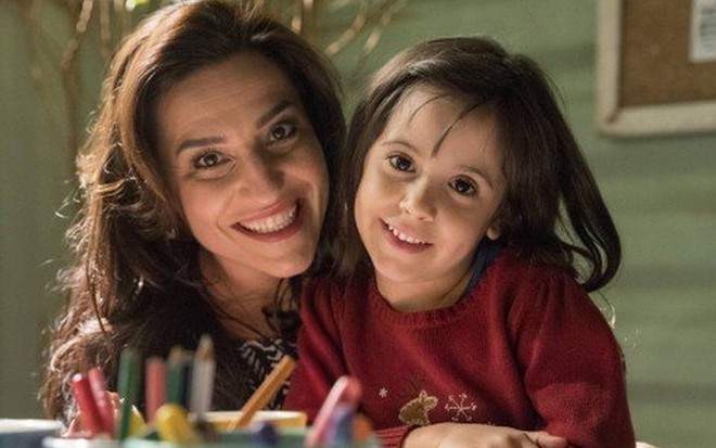 Aline (Simone Gutierrez) e Salma (Letícia Carnaval) ficarão próximas nos próximos capítulos de Órfãos da Terra - Victor Pollak/TV Globo