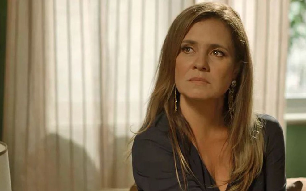 Laureta (Adriana Esteves) tentará se reaproximar do pai, mas será rejeitada em Segundo Sol - Reprodução/TV Globo