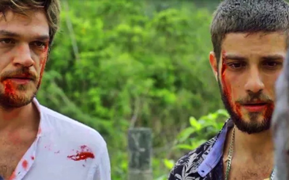 Beto (Emilio Dantas) e Ícaro (Chay Suede) serão espancados por Belmiro em Segundo Sol - Fotos: Reprodução/TV Globo