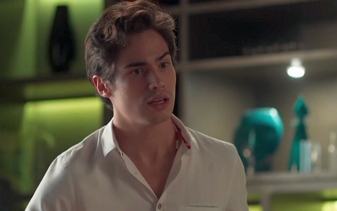 Valentim (Danilo Mesquita) saberá segredo do passado da cafetina na última semana de Segundo Sol - Reprodução/TV Globo