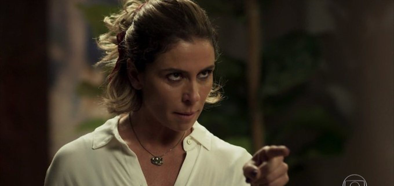 Segundo Sol Luzia Inocentada E Quebra O Pau Com Karola Na Porta Do