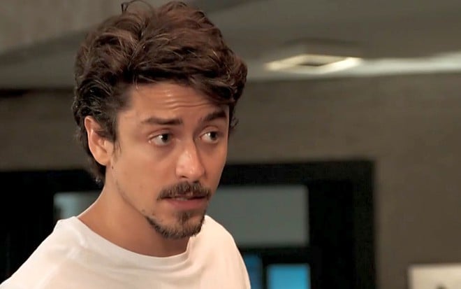 Jerônimo (Jesuíta Barbosa) vai fazer sucesso como cineasta no final de Verão 90 - Reprodução/TV Globo