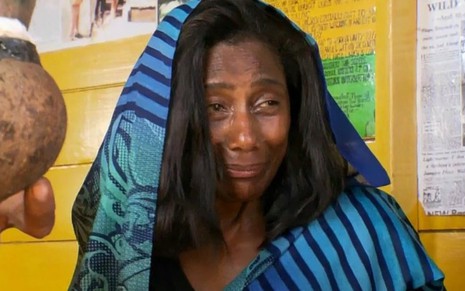 Glória Maria após experimentar maconha na Jamaica: momento marcante da jornalista no Globo Repórter - REPRODUÇÃO/TV GLOBO