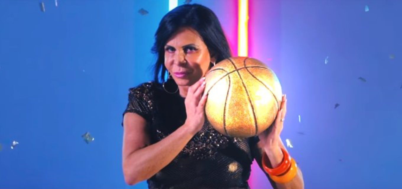 Hit na internet, Gretchen bombava no programa de Silvio Santos há 35 anos ·  Notícias da TV