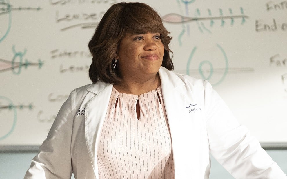 Chandra Wilson, a feroz Miranda Bailey, na 16ª temporada de Grey's Anatomy, atração do Sony Channel